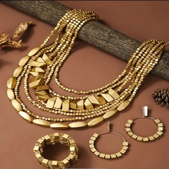 Wooden golden set - Picture 2 of 2